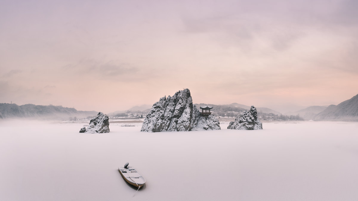 Dodamsambong Snowy Sunrise